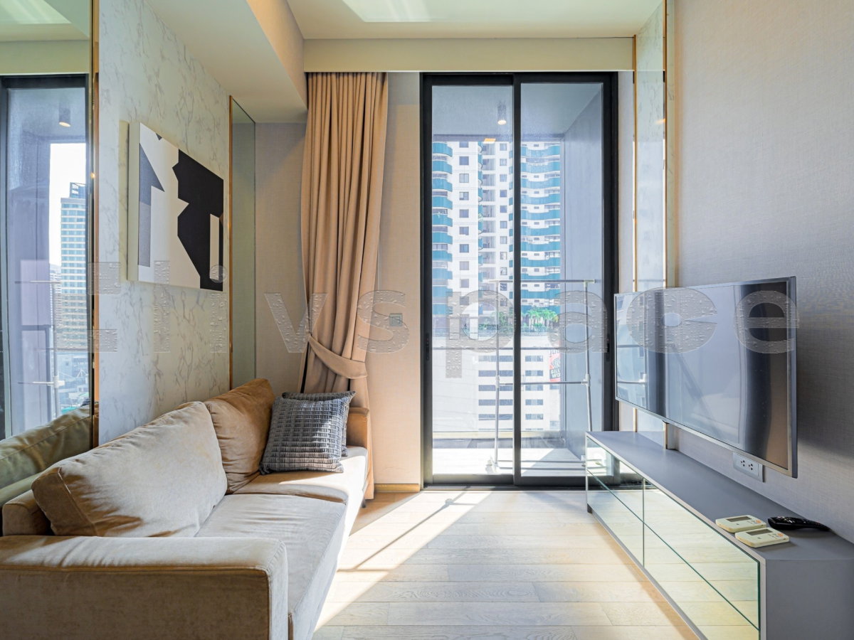 รูป ▚ LJ195ツ ให้เช่า: Celes Asoke ✨ 1BR 35 ตร.ม. ทำเลสุดปังยูนิตหายาก ทิศไม่ร้อน เฟอร์ครบครัน สะดวกทั้ง BTS และ MRT พร้อมเข้าอยู่ทันที! - รูปที่ 2/9