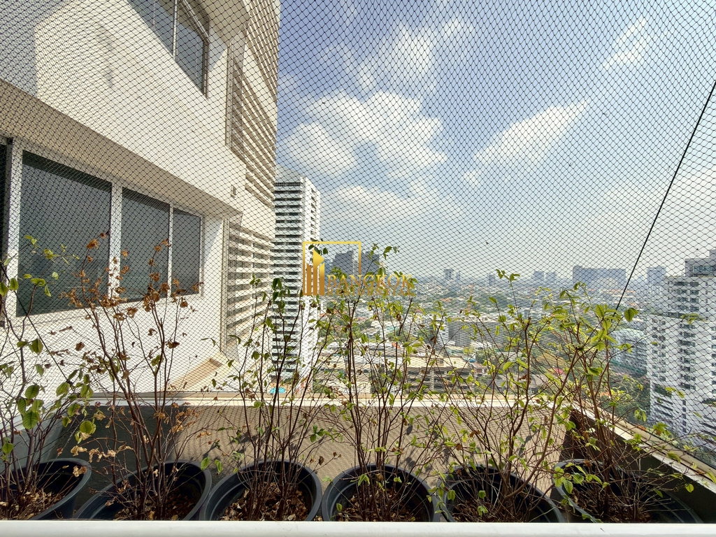 picture La Cascade | Spacious 4 Bedroom Condo For Rent in Ekkamai - BR17071CD - 31/42