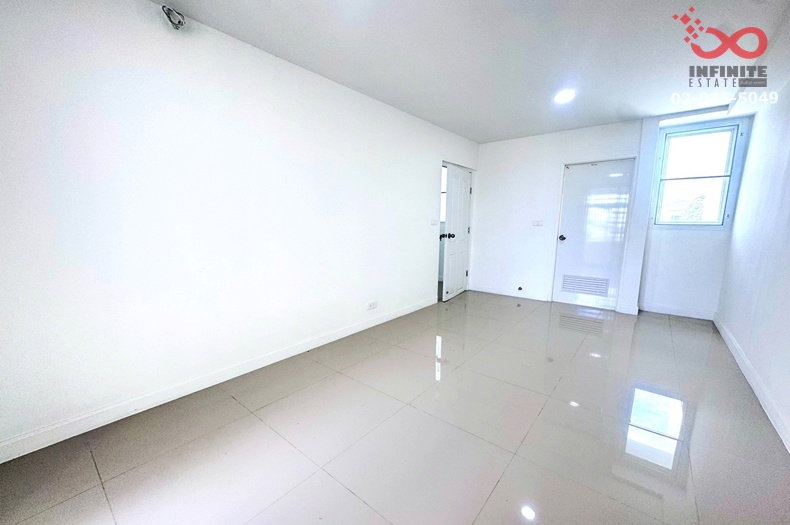 รูป ขายทาวน์เฮ้าส์ 3 ชั้น 40 ตร.ว. เมืองทองการ์เด้น 1 ซอยพัฒนาการ 65 รีโนเวทใหม่ พร้อมอยู่ - รูปที่ 4/13