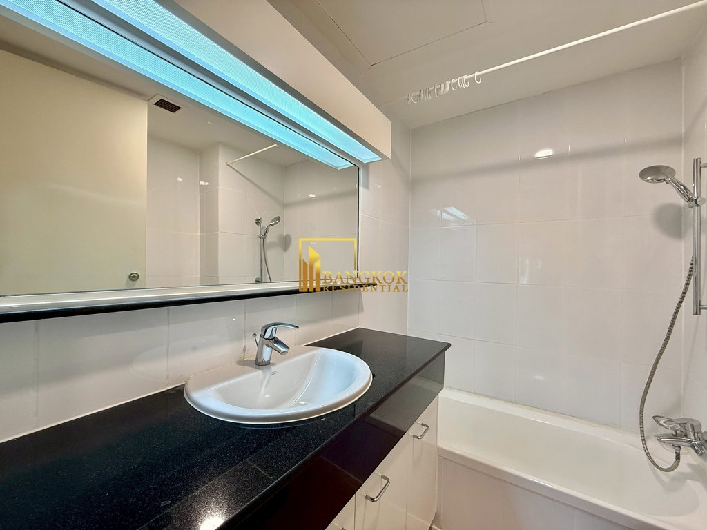 รูป Modern 3 Bedroom Apartment For Rent in Sathorn Area - BR21052AP - รูปที่ 19/38