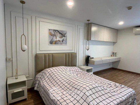 Studio Condo at Regent Home 20 near MRT Bang Son (ID 2964462)