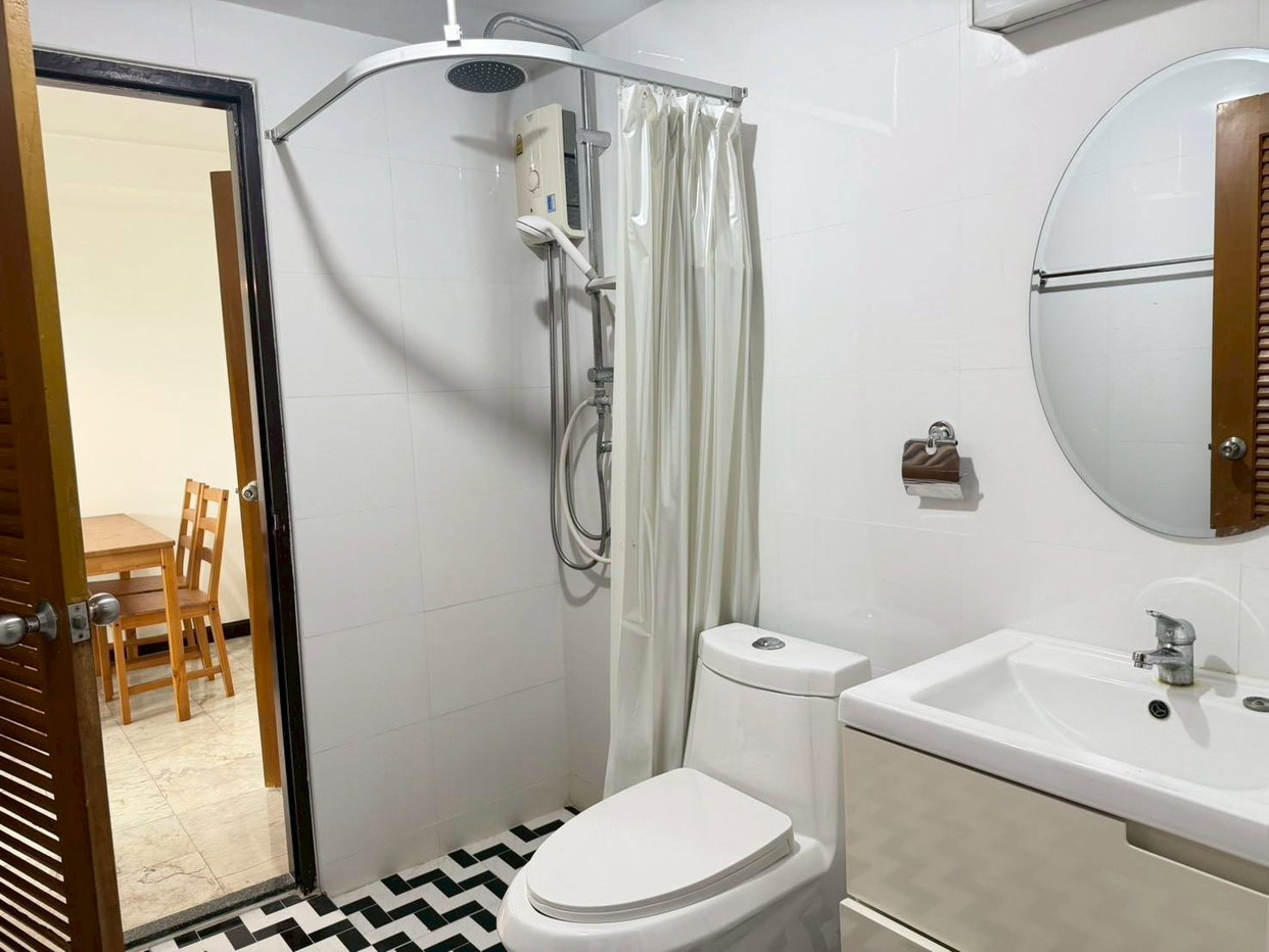 รูป LTH13724 – Condo for Rent | Royal Castle Sukhumvit 39 | 110 sqm | 2 Beds 2 Baths | Near BTS Phrom Phong | 45K/Month | คอนโดให้เช่า รอยัลคาสเซิล สุขุมวิท 39 - รูปที่ 3/12