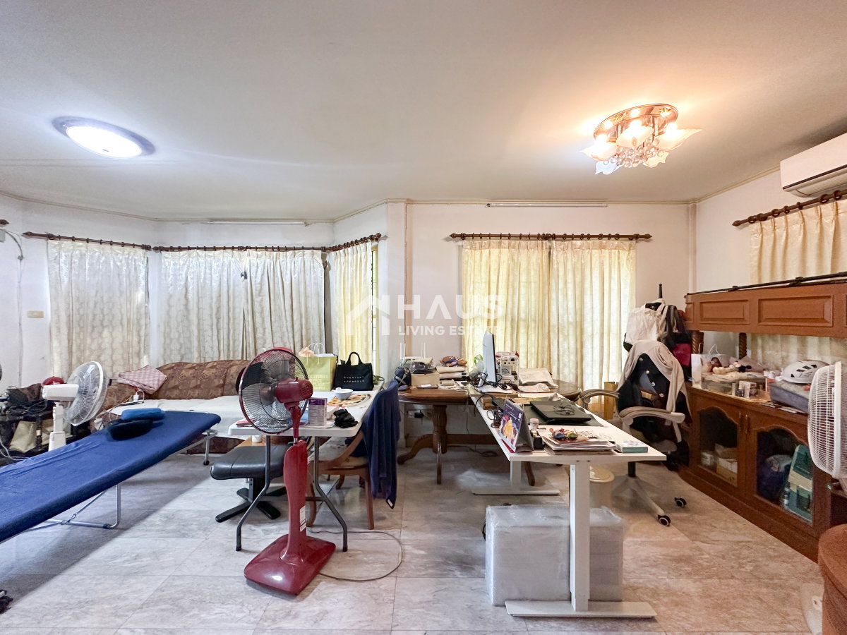 picture Nantawan Phutthamonthon Sai 1 / 3 Bedrooms #HRP1059 - 5/17