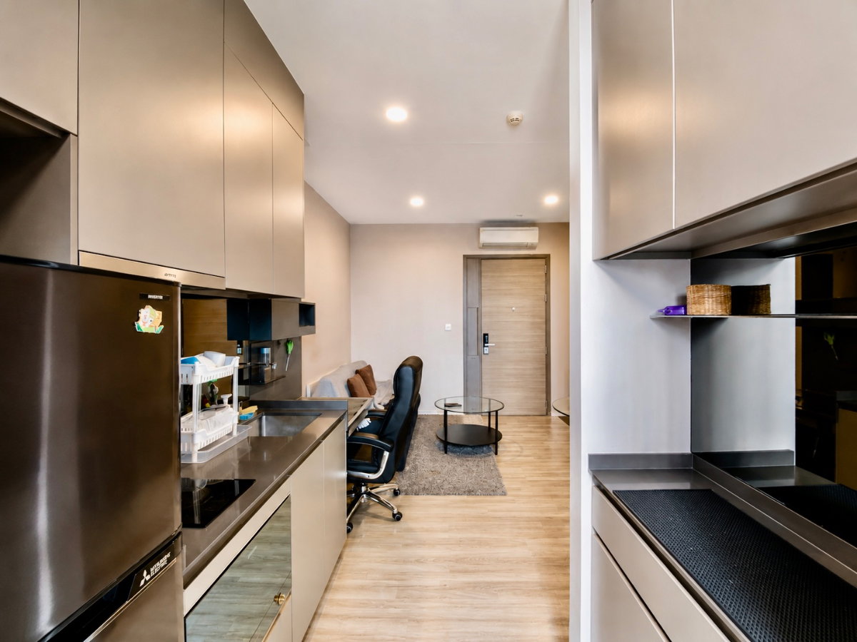 รูป ขายด่วน ขายต่ำกว่าราคาประเมิน The Room Sukhumvit 69 เพียง 100 เมตรจาก BTS พระโขนง พร้อมเฟอร์นิเจอร์และเครื่องใช้ไฟฟ้าครบชุด - รูปที่ 4/38