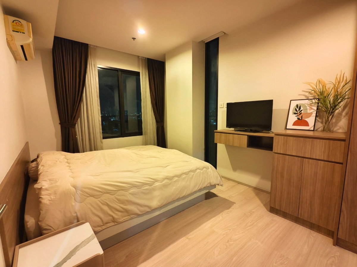 รูป  รีโนเวทใหม่ทั้งห้อง! ห้องใหญ่ 35 ตร.ม. ชั้น 10 วิวสวย ใกล้ BTS แบริ่ง เพียง 12,980 บาท/เดือน รีบทักก่อนหลุด ‼️ ให้เช่า The Gallery Bearing - รูปที่ 6/10