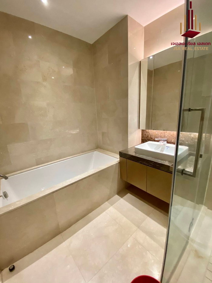 picture ✨ For Sale: Magnolias Ratchadamri Boulevard Condo ✨  💰 Only 15,000,000 THB - 6/6
