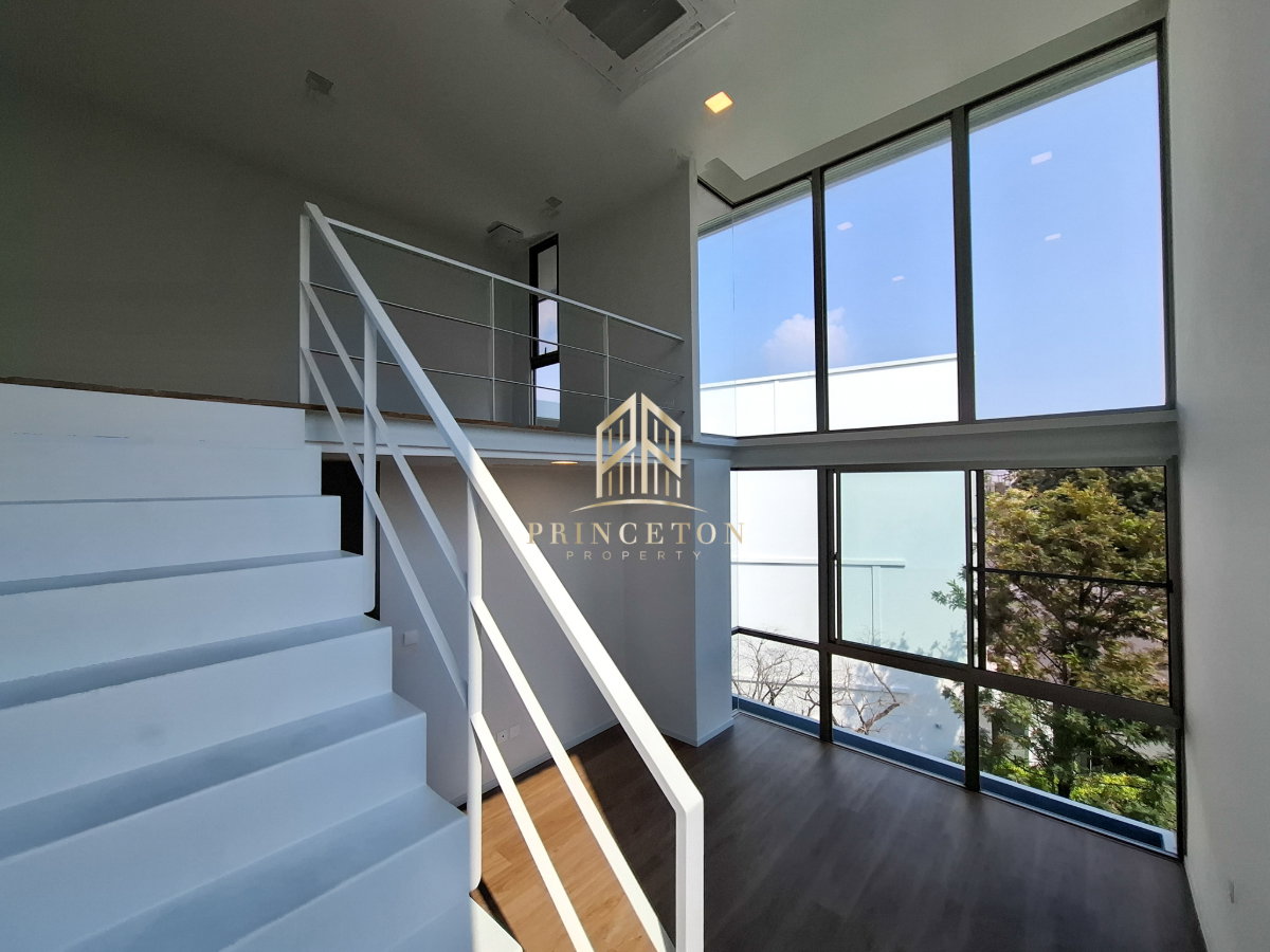 picture VIVE Rama 9 – Luxurious 3-Story Home in Modern Japanese Design - 25/47
