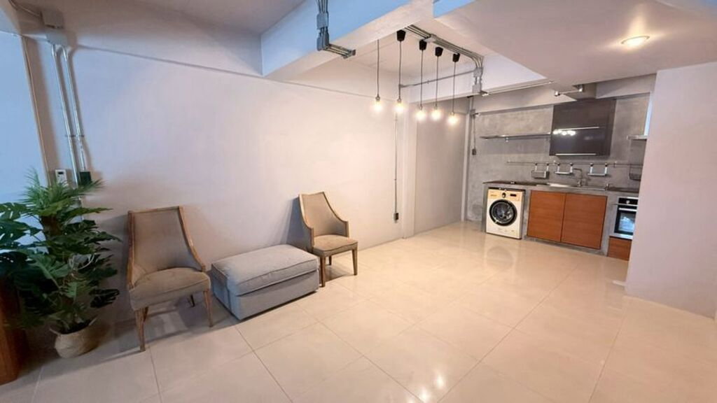 picture For Rent Townhouse 3.5 floors Unit 440/3 Town in Town area - 5/13