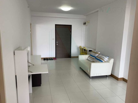 For rent, Supalai Park Asoke-Ratchada, 2 bedrooms, 10th floor, near Fortune Town.