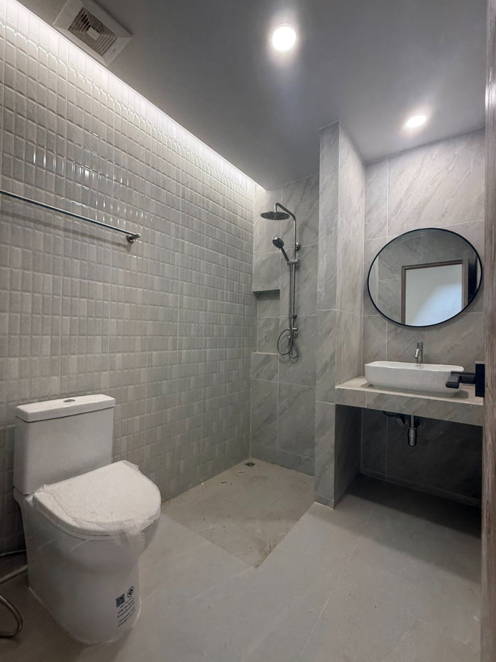 รูป R235 🏡 ทาวน์โฮม 2 ชั้น ลาดพร้า 101 รีโนเวทใหม่ทั้งหลัง จองก่อนบ้านเสร็จ  เหลือเพียง 3.09 ล้านบาท เท่านั้น! - รูปที่ 23/25