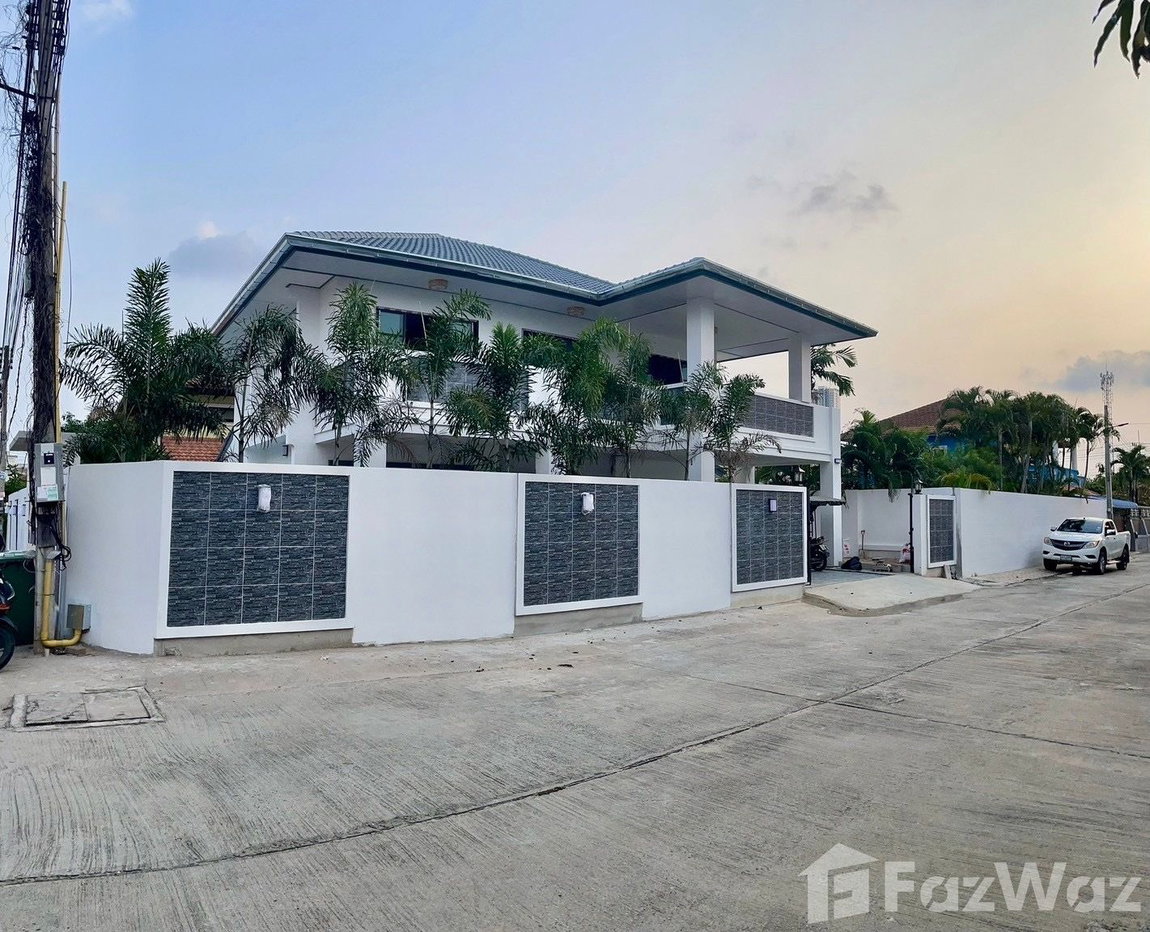 picture 5 bedrooms, 6 bathrooms house 1827732 - 22/32