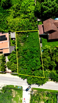 Land for sale Si Racha Chonburi : Land for sale in Sriracha, prime location, near Lotus supermarket and community amenities, ideal for building a house.