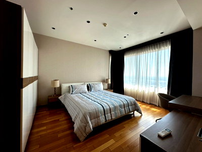 Condos for rent : Luxury condo for rent, 1 bedroom, 1 bathroom, 65 sq.m, Sukhumvit 24.