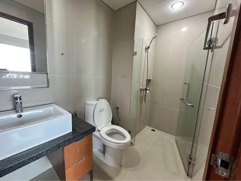 รูป ST626/[เช่าด่วน] Villa Sathorn ชั้น 7 ห้อง Studio กว้าง 40 ตร.ม. กั้นห้องเป็นสัดส่วน ติด BTS กรุงธนบุรี เดินทางสะดวกมาก - รูปที่ 6/7