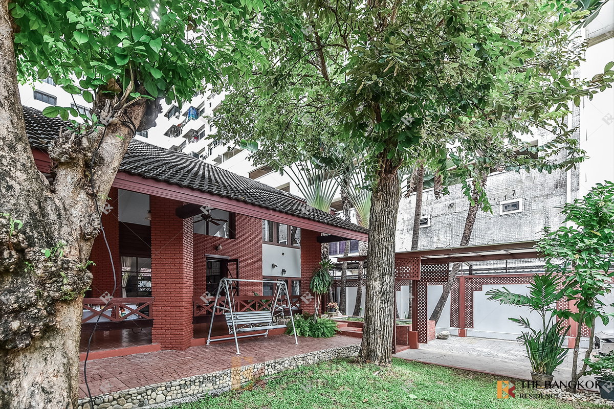 รูป 🏡 House Area Sukhumvit 4 ใจกลางสุขุมวิท 4นอน 70ล้าน 🌿 บ้านสวยสไตล์ Cozy Resort พร้อมพื้นที่สีเขียวรอบบ้าน - รูปที่ 2/26