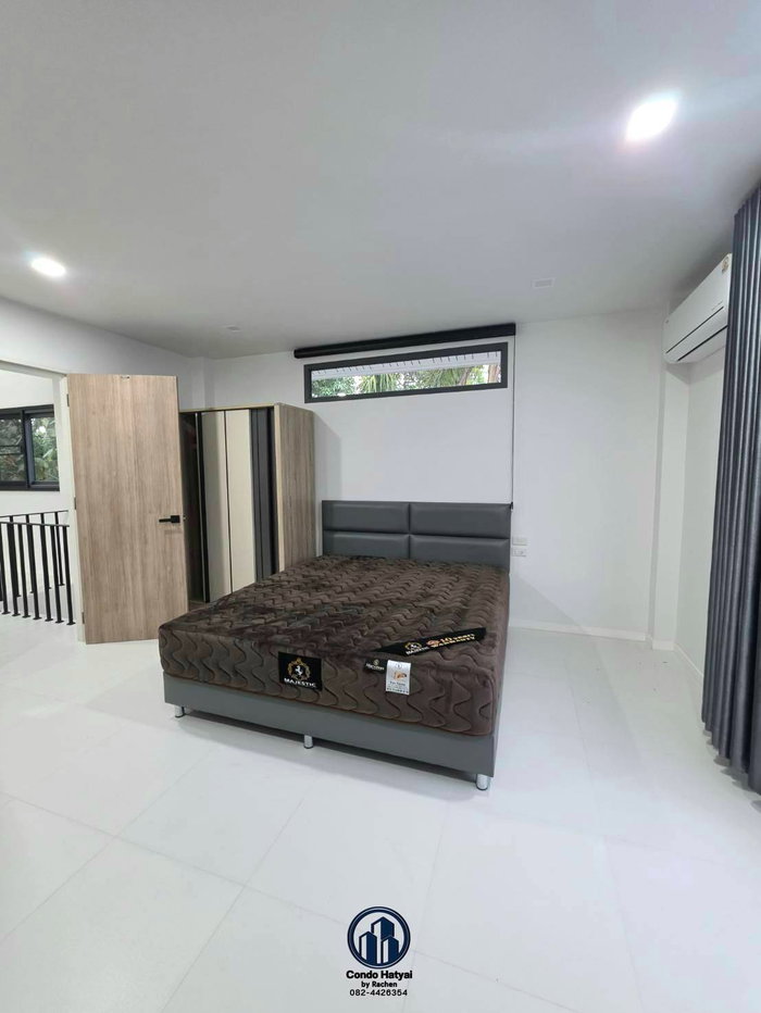 รูป ให้เช่า บ้านเดี่ยว 2 ชั้น เฟอร์ครบ  3 ห้องนอน 3 ห้องน้ำ เช่า 39,000 บาท/เดือน - รูปที่ 4/30