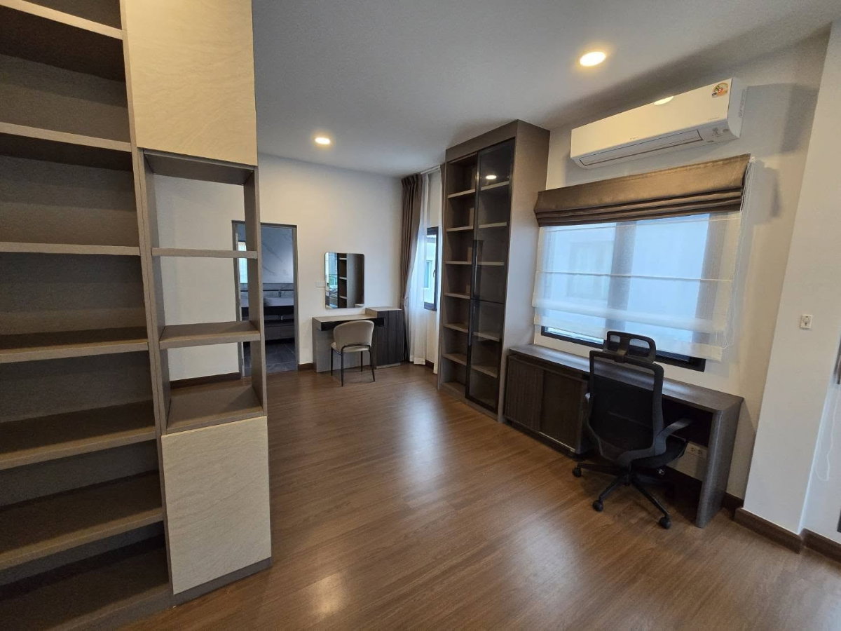 picture Single house for rent in The City Bangna (new project). - 5/16