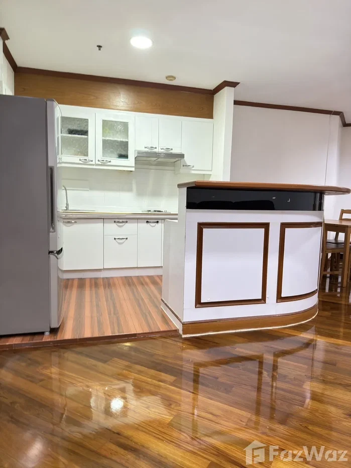 picture Witthayu Complex Condominium (pet friendly) 6437375 - 7/15