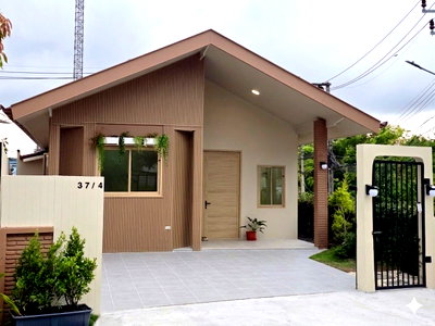 บ้านเดี่ยว โบ๊ท ลากูน ภูเก็ต : บ้านเดี่ยวใจกลางเมืองภูเก็ต ซอยบางชีเหล้า2 มีพื้นที่สวนหลังบ้าน 52 ตร.ว. 3 ห้องนอน 2 ห้องน้ำ 2 จอดรถ