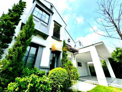 Houses for sale : Nantawan Rama 9-Krungthepkreetha | Stunning 4 Bed Luxury House For Sale - BR28238SH