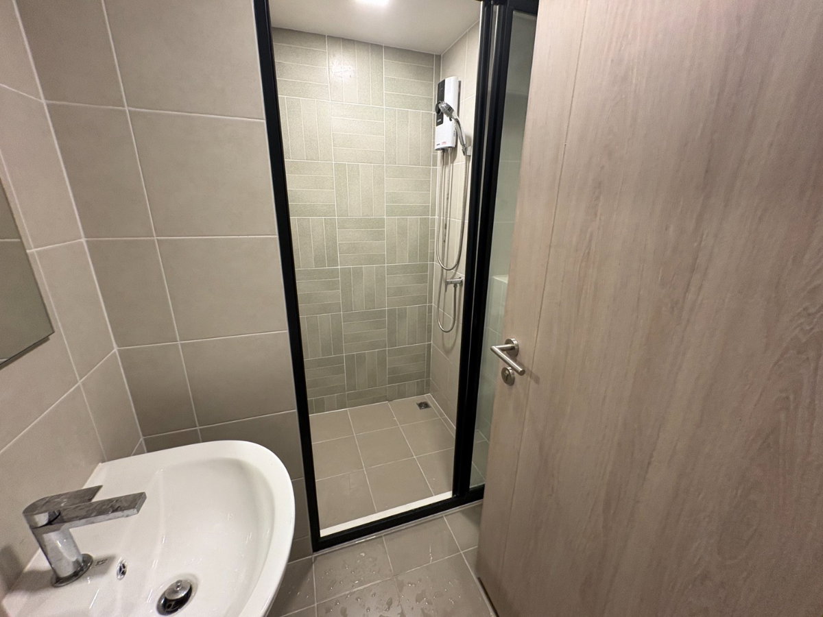picture DcondoShineRangsit for rent….. - 8/15