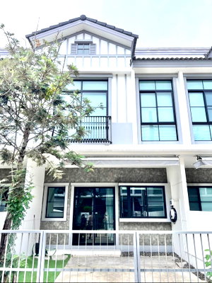 เช่าทาวน์โฮม นิคมอัญธานี (เจมโมโปลิส) : ให้เช่าบ้าน อินดี้ 5 บางนา กม.7 (Indy 5 Bangna km.7) ใกล้เมกา บางนา