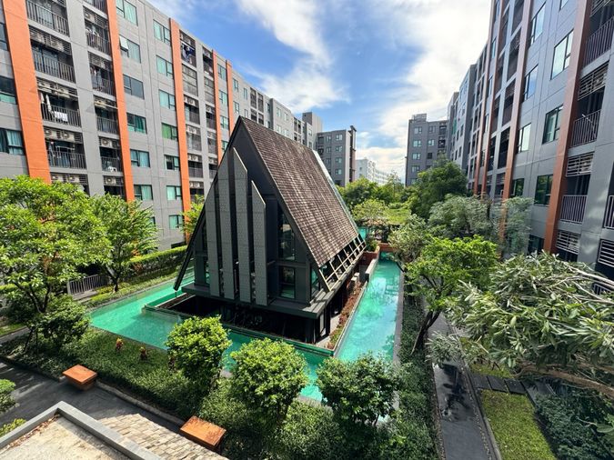 🏙️✨ ปล่อยเช่า Escent Ville ห้องสวย วิวสระ พร้อมอยู่ ใกล้ Central Festival Chiang Mai