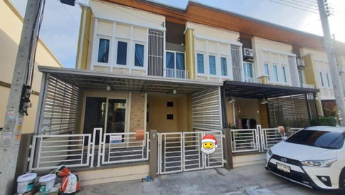🏡 บ้านเช่าพร้อมอยู่ โครงการโกลเด้น ทาวน์ ศรีนครินทร์–สุขุมวิท 4 ห้องนอน 2 ห้องน้ำ เดินทางสะดวก  ✔ อนุญาตเลี้ยงสัตว์ขนาดเล็ก