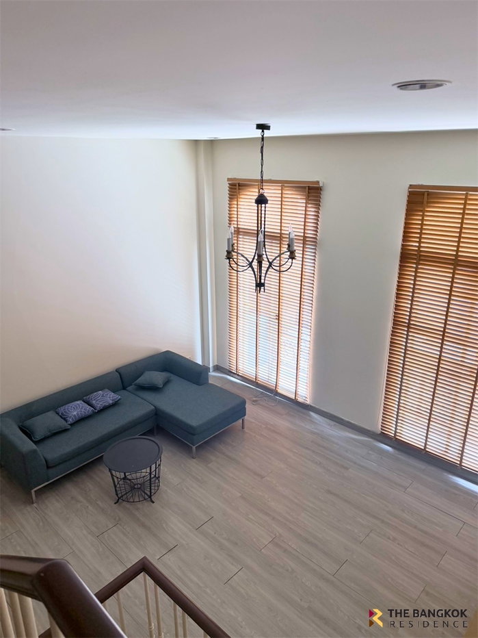 รูป 💥 บ้านเช่าหลังมุมทำเลทอง! 🏡 Baan Klang Muang Grand De Paris Ratchada 3นอน 20ตร.ว. 52k ใกล้ SISB เพียงไม่กี่นาที! 🎓💼 ทำเลรัชดา-เหม่งจ๋าย - รูปที่ 3/14