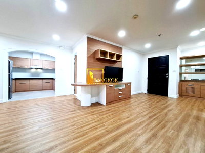 คอนโดให้เช่า : Baan Suanpetch | Renovated 2 Bedroom Property For Rent in Phrom Phong - BR6556CD