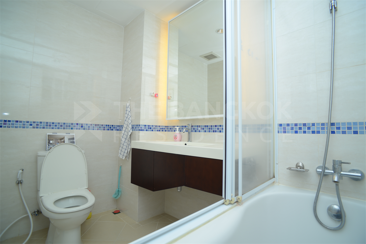 picture Life@Sathorn 10 Ready-to-move-in Condo near BTS Saint Louis - 9/10