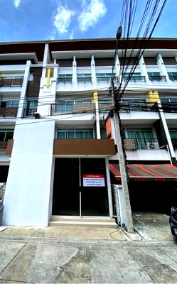 เช่าโฮมออฟฟิศ ม.รัตนบัณฑิต (อาแบค) : ปล่อยเช่าโฮมออฟฟิศ4ชั้นbiztownลาดพร้าว ใกล้mrtลาดพร้าว83