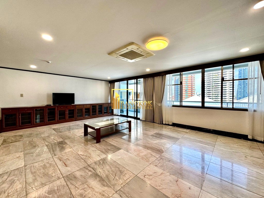 รูป Acadamia Grand | Well Maintained 2 Bed For Rent in Phrom Phong - BR19097CD - รูปที่ 3/36