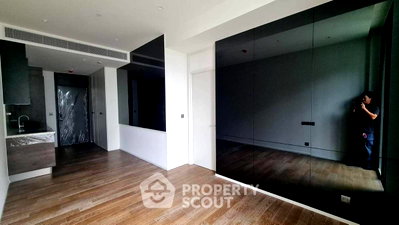 Condos for rent : 1-BR Condo at Muniq Langsuan near BTS Ratchadamri (ID 2468396)