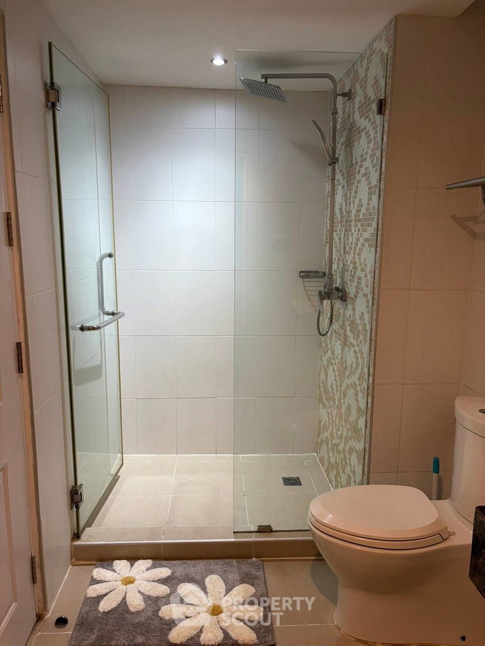 picture 1-BR Condo at Sunset Boulevard Residence close to Phratamnak (ID 2969828) - 8/8