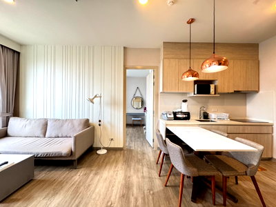 Condos for rent : For rent: Keen Center Condo, 2 bedrooms, 2 bathrooms, 33rd floor, sea view. Beautiful unit, ready to move in. Condo in the heart of Sriracha.