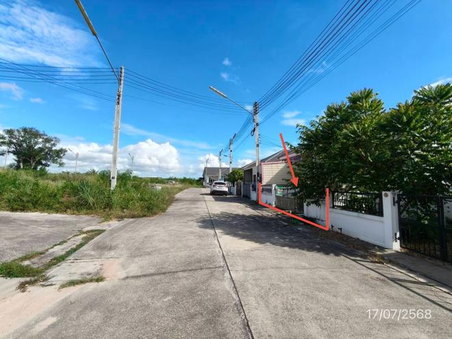 picture TOWN HOUSE 31.9 Sq.w. Si Racha Chonburi for 1.5M - 8/24