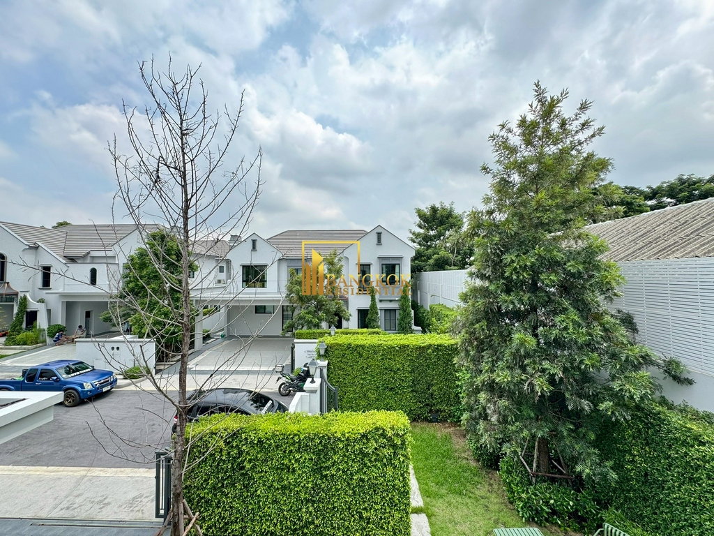 รูป Nantawan Rama 9-Krungthepkreetha | Stunning 4 Bed Luxury House For Sale - BR28238SH - รูปที่ 24/48
