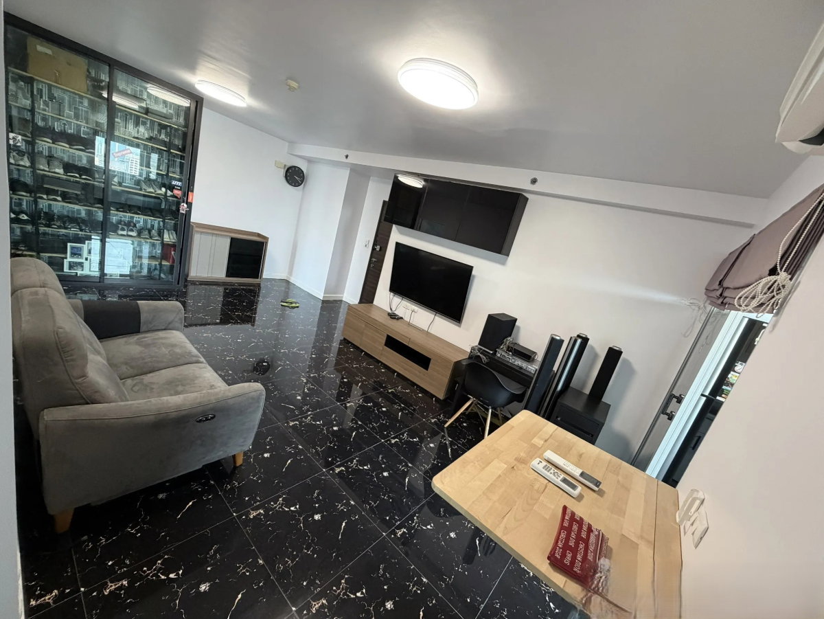 picture Condo for Sale – Supalai Park Ekkamai–Thonglor | High Floor Corner Unit, Beautiful View, Move-in Ready - 4/10