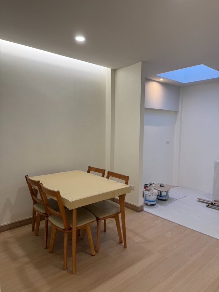 รูป R235 🏡 ทาวน์โฮม 2 ชั้น ลาดพร้า 101 รีโนเวทใหม่ทั้งหลัง จองก่อนบ้านเสร็จ  เหลือเพียง 3.09 ล้านบาท เท่านั้น! - รูปที่ 10/25