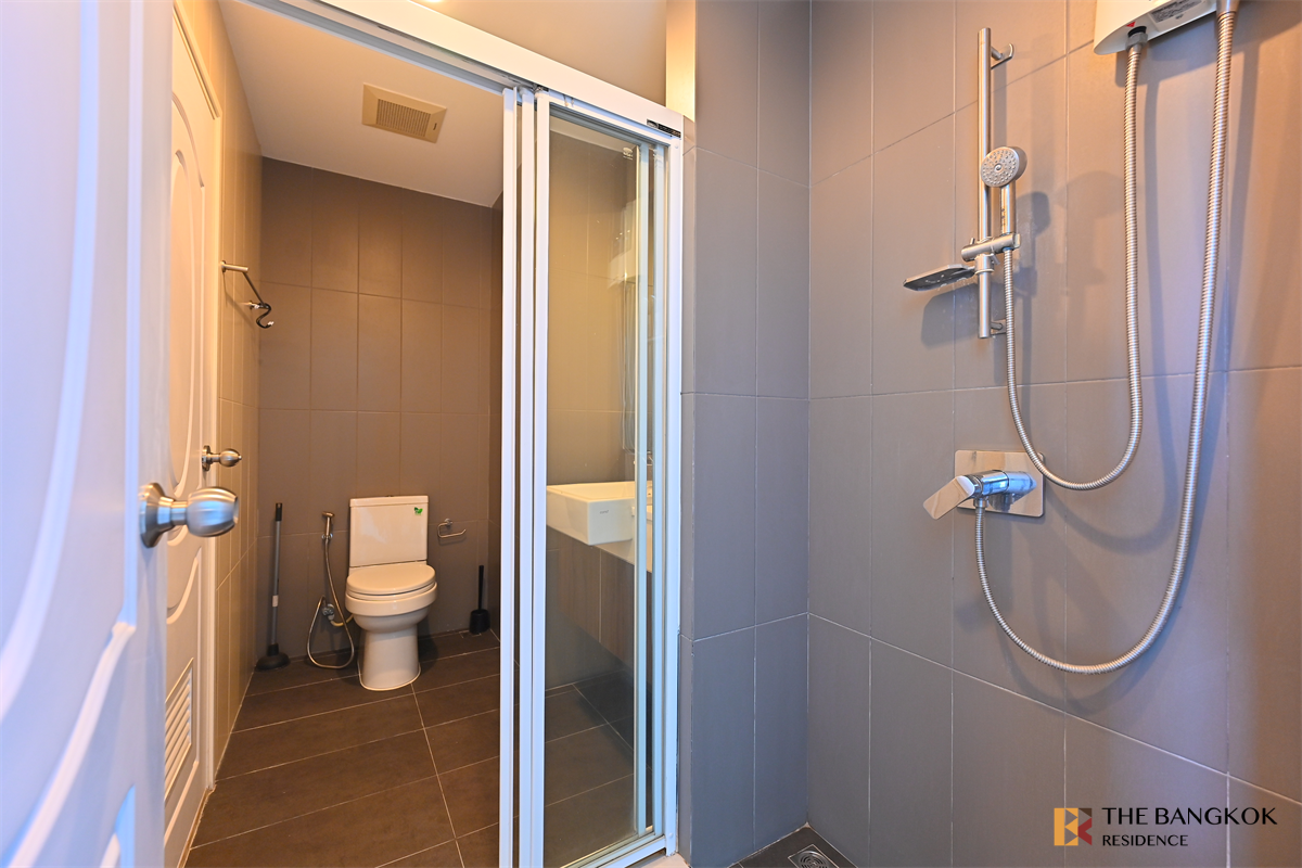 picture Centric Ratchada-Huai Khwang Comfortable and Ready to Move-in near MRT Huai Khwang Station - 2/10