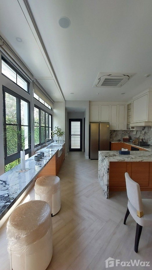 picture 5 bedrooms house for sale 1383442 - 4/20