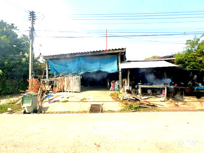Houses for sale Noen Kham Chainat : HOME 69 Sq.w. Noen Kham Chainat for 458,000