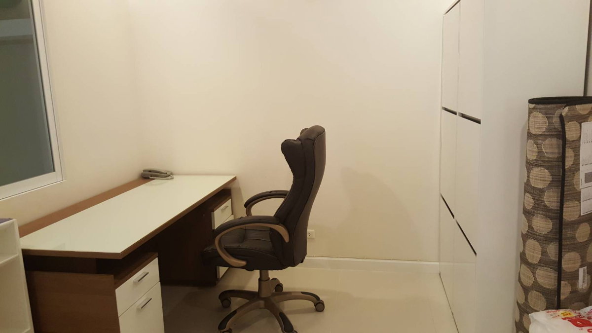รูป P-130638 • Q. House Condo Sathorn • วิวเมือง ชั้นสูง เดินทางสะดวก ใกล้ BTS กรุงธนบุรี 15,000 บาท | Line Id: @easycondoplus | 099-229-6397 - รูปที่ 1/10
