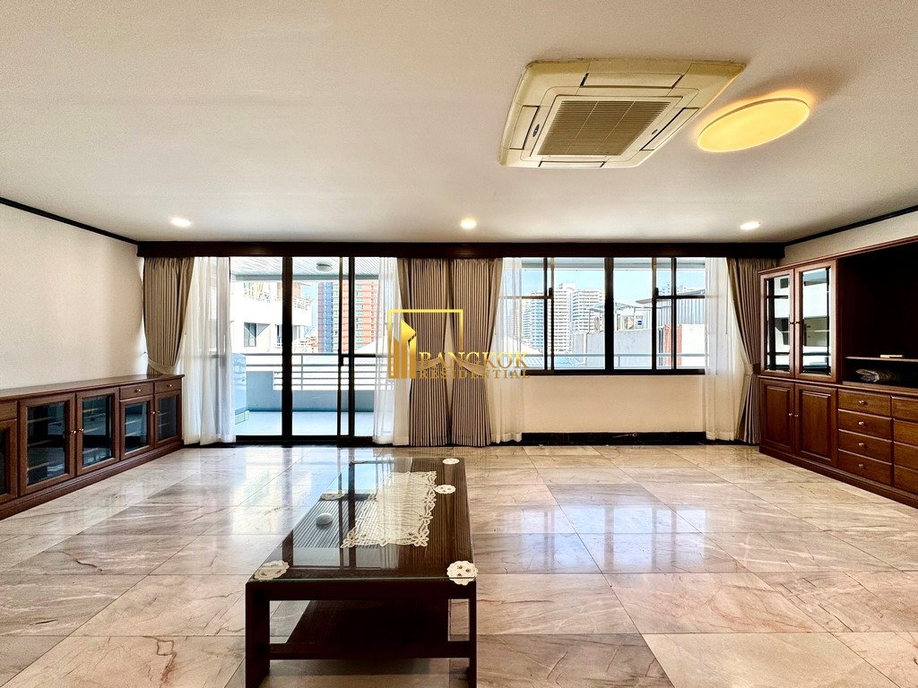 รูป Acadamia Grand | Well Maintained 2 Bed For Rent in Phrom Phong - BR19097CD - รูปที่ 2/36
