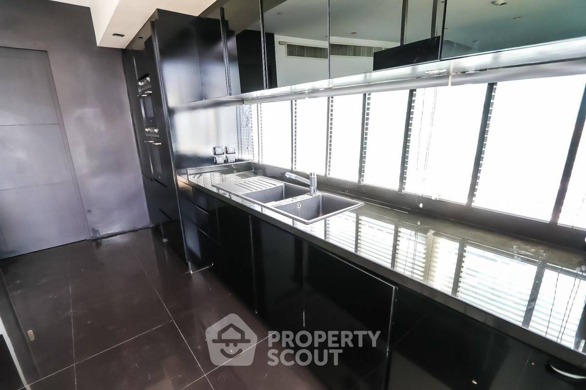 รูป คอนโด 3-ห้องนอน ที่ เลอ รัฟฟิเน่ สุขุมวิท 31 ใกล้ BTS พร้อมพงษ์ (ID 2030061) - รูปที่ 7/13