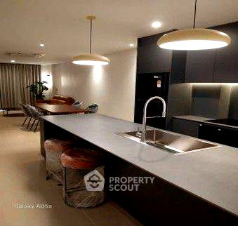 Condos for rent : 1-BR Condo at Chaiyapruk Place Condominium near BTS Ekkamai (ID 2966895)