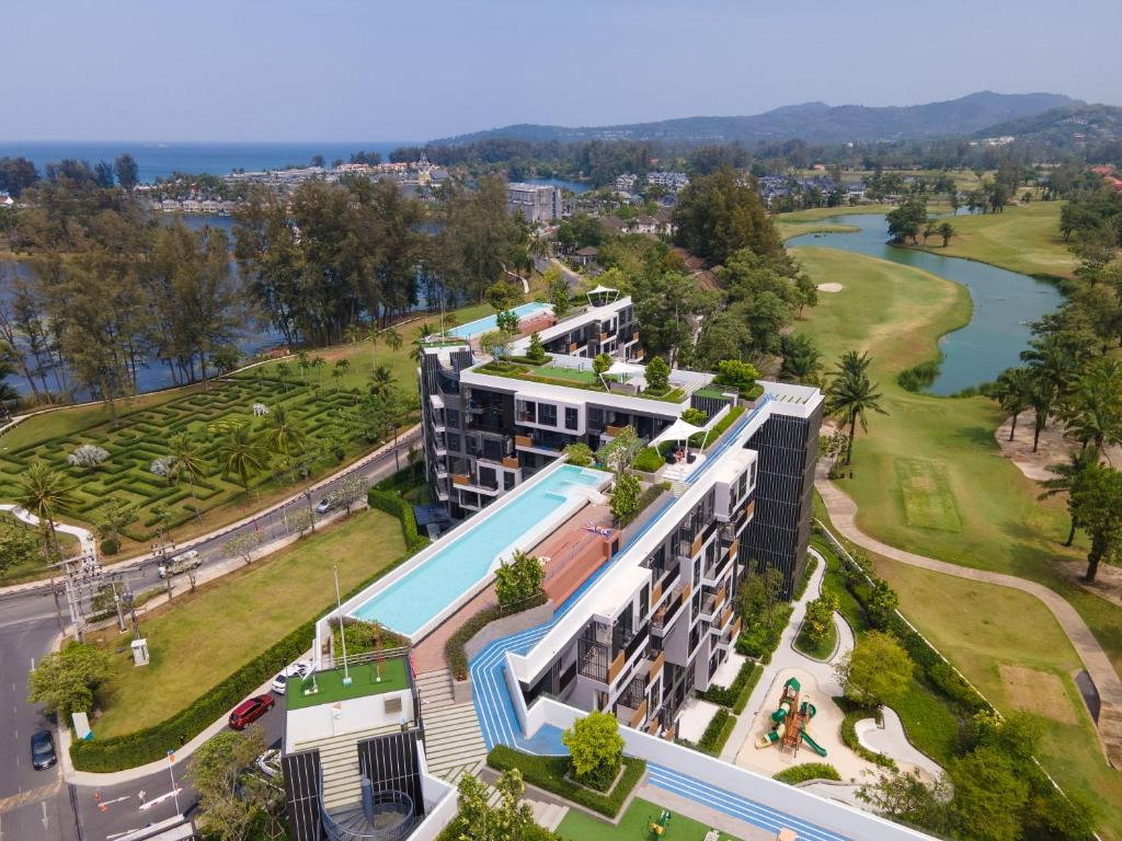 รูป 1 bed in Bangtao Skypark Laguna walks to the beach - รูปที่ 3/12