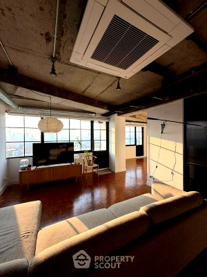 Condos for sale : 2-BR 82 Sqm High-Floor Condo Royal Nine Residence, Bang Kapi (ID 2966892)