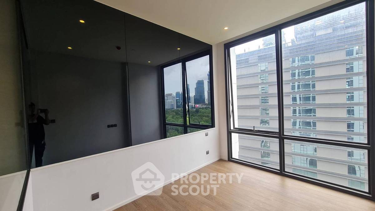 picture 1-BR Condo at Muniq Langsuan near BTS Ratchadamri (ID 2468396) - 6/14